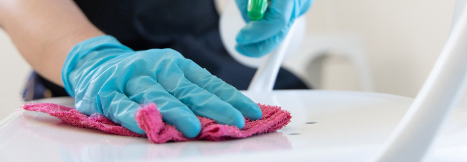 Equipo profesional de limpieza